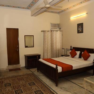 Hotel Raghuraj palace (A4, Shastri Nagar 302016 Jaipur)