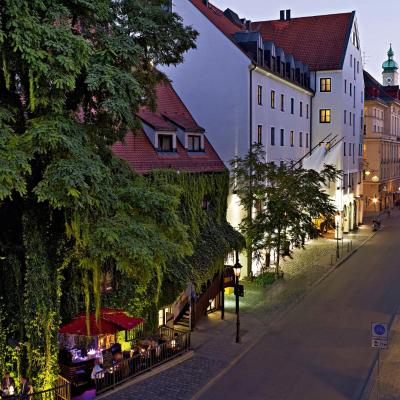 Platzl Hotel - Superior (Sparkassenstr. 10 80331 Munich)