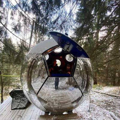 Mirror globe Kandasphere (1711 Route du Prarion 74170 Saint-Gervais-les-Bains)