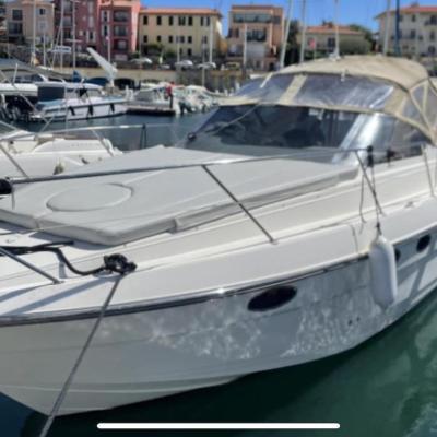 Bateau hôtel port Antibes avec parking (Avenue de Verdun 06600 Antibes)