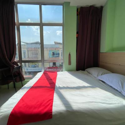 South City Hotel @ Bandar Mahkota Cheras (18 Jalan Temenggung 13/9 43200 Kuala Lumpur)