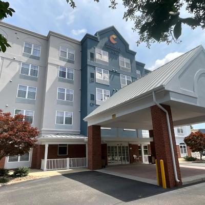 Comfort Inn & Suites Virginia Beach - Norfolk Airport (5808 Burton Station Road VA 23455 Virginia Beach)