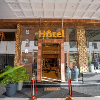 Hotel Arrabesque (45 Avenue Al Mansour Addahbi 10000 Rabat)