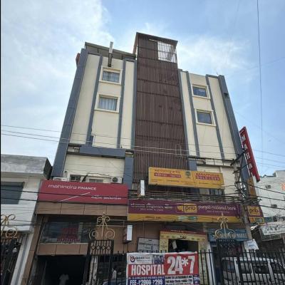 Super Hotel O Mahal (386, K-59 Main Vasant Kunj Road Nr P.N.B Mahipalpur Near Aero City, Mahipalpur ExtensionNear Aero City, Mahipalpur Extension, Delhi 110037 New Delhi)