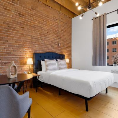 The Little Prince Rooms-Old Montreal (64 Rue Prince H3C 2M8 Montréal)