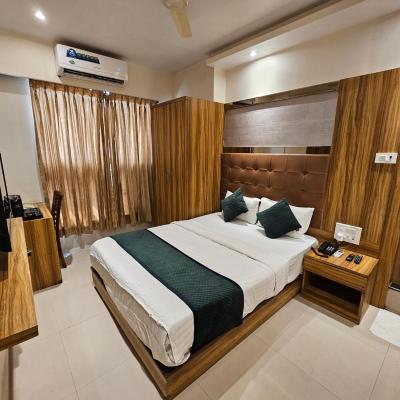 Hotel BKC Garden - Near US Embassy Bkc Mumbai (6th floor, building no 11. S.R.A., Motilal Nehru Nagar Near Trade Centre, Bkc Road, Bandra East 400051 Mumbai)