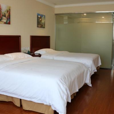 GreenTree Inn Jiangsu Wuxi Zhongqiao Express Hotel (No.300 of Zhongnan Road, Nanchang district,Wuxi City 214000 Wuxi)