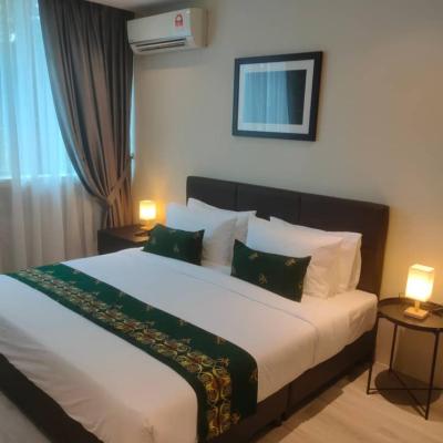 Telang Usan Hotel Kuching (Lot 340-345 Jalan Ban Hock 93732 Kuching)