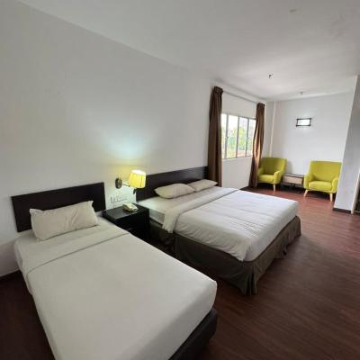 Pandan hotel (6, Jalan Pandan Ria 6 81100 Johor Bahru)