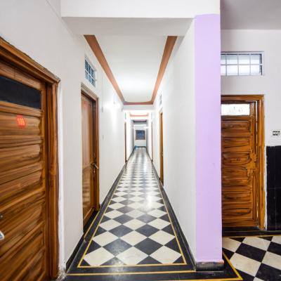 Hotel O VIP (Lake Palace Rd, Brahmpuri, Udaipur 313001 Udaipur)