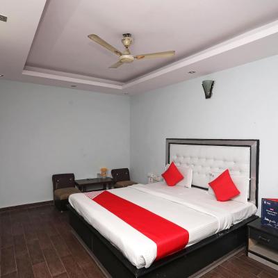 Hotel O 3bs House Dx (F-31/32, DB Gupta Road, Karol Bagh 110005 New Delhi)