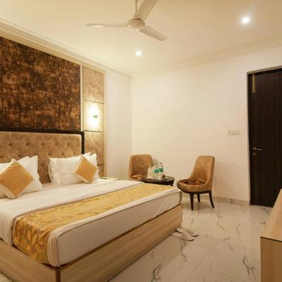 Hotel Almora Inn WITH - Free Airport Transsfer Near Delhi Airport (Mahipalpur Flyover 110037 New Delhi)