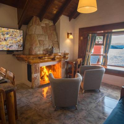 Costa Brava Apart Hotel & Suites (Avenida Bustillo km 22 8400 San Carlos de Bariloche)