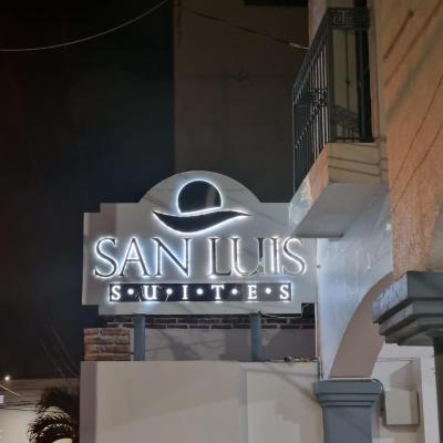 Suites San Luis (Rio Nilo 414  Fracc. Gaviotas Zona dorada 82110 Mazatlán)