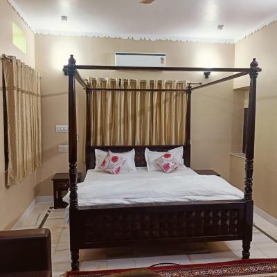 Hotel Lavish Inn (NEAR RAJMATA KRISHNA KUMARI  GIRLS SCHOOL , OPPOSITE RAIKA BAGH RAILWAY STATION JODHPUR 342006 Jodhpur)