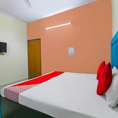 OYO Flagship 81491 Delight Home Stay (5/60 Double story road, main market, Tilak nagar, Delhi 110018 New Delhi)