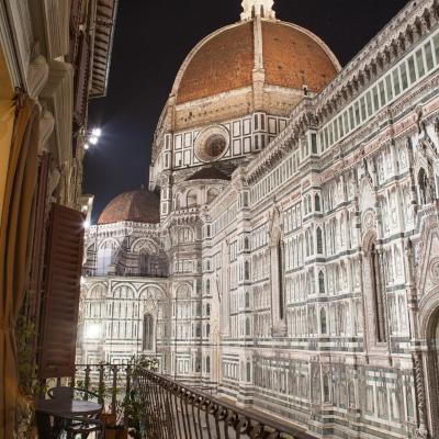 Granduomo Charming Accomodation (Piazza Del Duomo 1/7 50122 Florence)