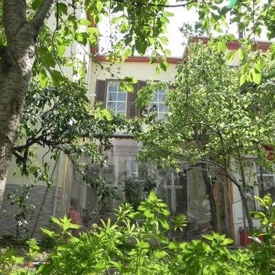 Lotus Garden Hostel Izmir (Altınordu mahallesi, 961 sokak 4, Basmane 35240 Izmir)