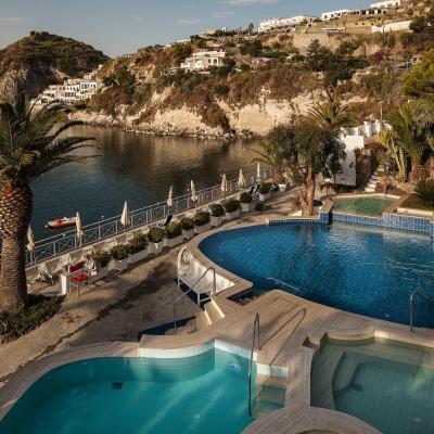 Apollon Club & Thermal Spa (Via Petrelle 56 80070 Ischia)