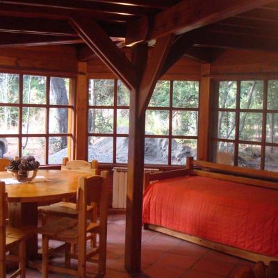 Cabañas Lucero del Bosque (Av Bustillo km 21 8400 San Carlos de Bariloche)