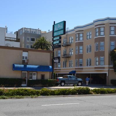 Alpha Inn and Suites (2505 Lombard Street CA 94123 San Francisco)