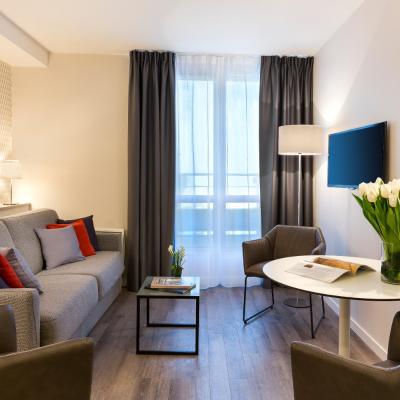 Citadines Montmartre Paris (16 Avenue Rachel 75018 Paris)