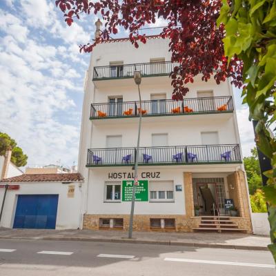 Hostal Cruz (Avinguda del Pelegri nº12 17320 Tossa de Mar)