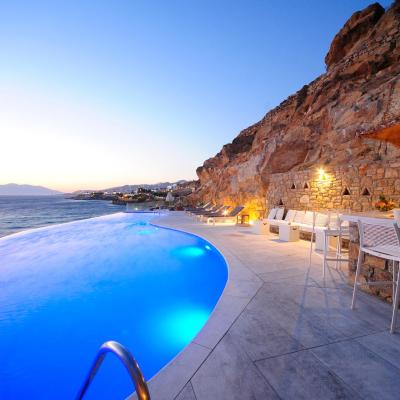 Mykonos Beach Hotel (Agiou Ioannou Str. 84600 Mykonos)