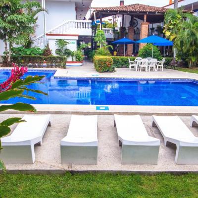 Hotel Hacienda Vallarta - Playa Las Glorias (Lucerna 103 Colonia Versalles 48310 Puerto Vallarta)