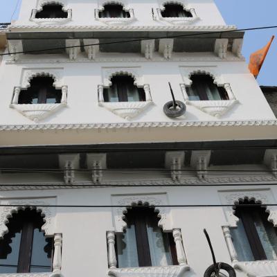 Mewar Avenue Guest House (72,ganesh Ghati,near Shiv Temple 313001 Udaipur)