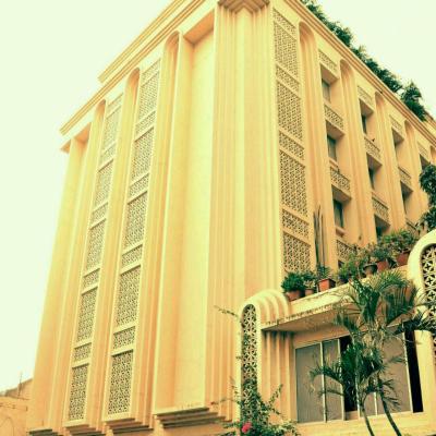 Hotel Mogul Palace - Near Masjid Bunder Mumbai (20, Dontad Cross Lane, Off Yusuf Mehar Ali Road, Mumbai, Maharashtra 400009 400009 Mumbai)