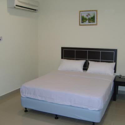 Hotel Orient (No 5 Jalan Medan Nusa Perintis 7 81550 Johor Bahru)