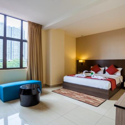 Dolphin Hotel, Chow Kit Kuala Lumpur (No. 3, Jalan Tiong Nam off Jalan Raja Laut 50350 Kuala Lumpur)