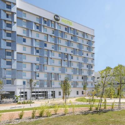 B&B HOTEL Marseille Prado Vélodrome (6 Allée Marcel Leclerc 13008 Marseille)