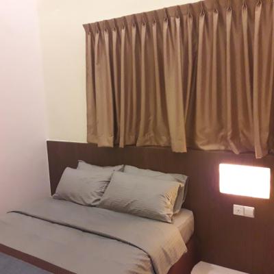 De Benz Inn (15-1, Jalan KLJ 1-B, Taman Kota Laksamana Jaya 75200 Malacca)