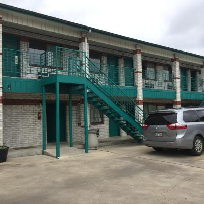 Garden Inn Motel (2907 W Travis St TX 78207 San Antonio)