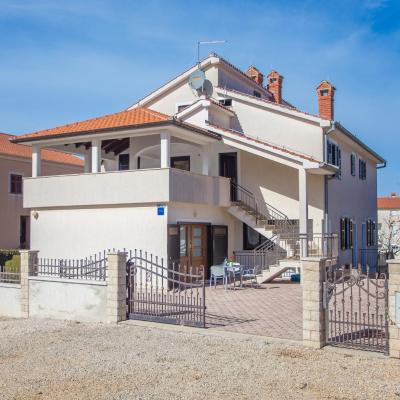 Apartments Punta (Punta 4 52440 Poreč)