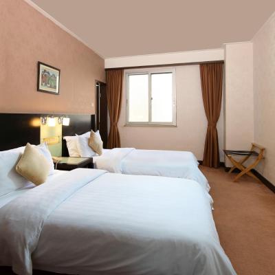 Xin Hua Hotel Guangzhou (No.2-6 Ren Min South Road 510120 Canton)