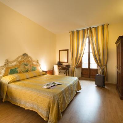 Locanda Orchidea (Borgo Degli Albizi 11 50122 Florence)