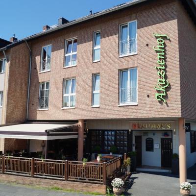 Akazienhof Hotel & Brauhaus (Akazienweg 2 51147 Cologne)