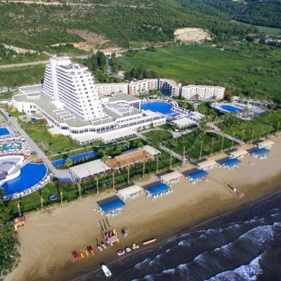 Palm Wings Ephesus Beach Resort - Ultra All Inclusive (Efes Antik Şehir Plajı Kuşaadası Yolu Pamucak Mevkii 35920 Kuşadası)